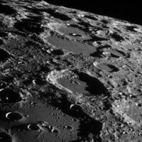 Интересные факты о кратерах Луны